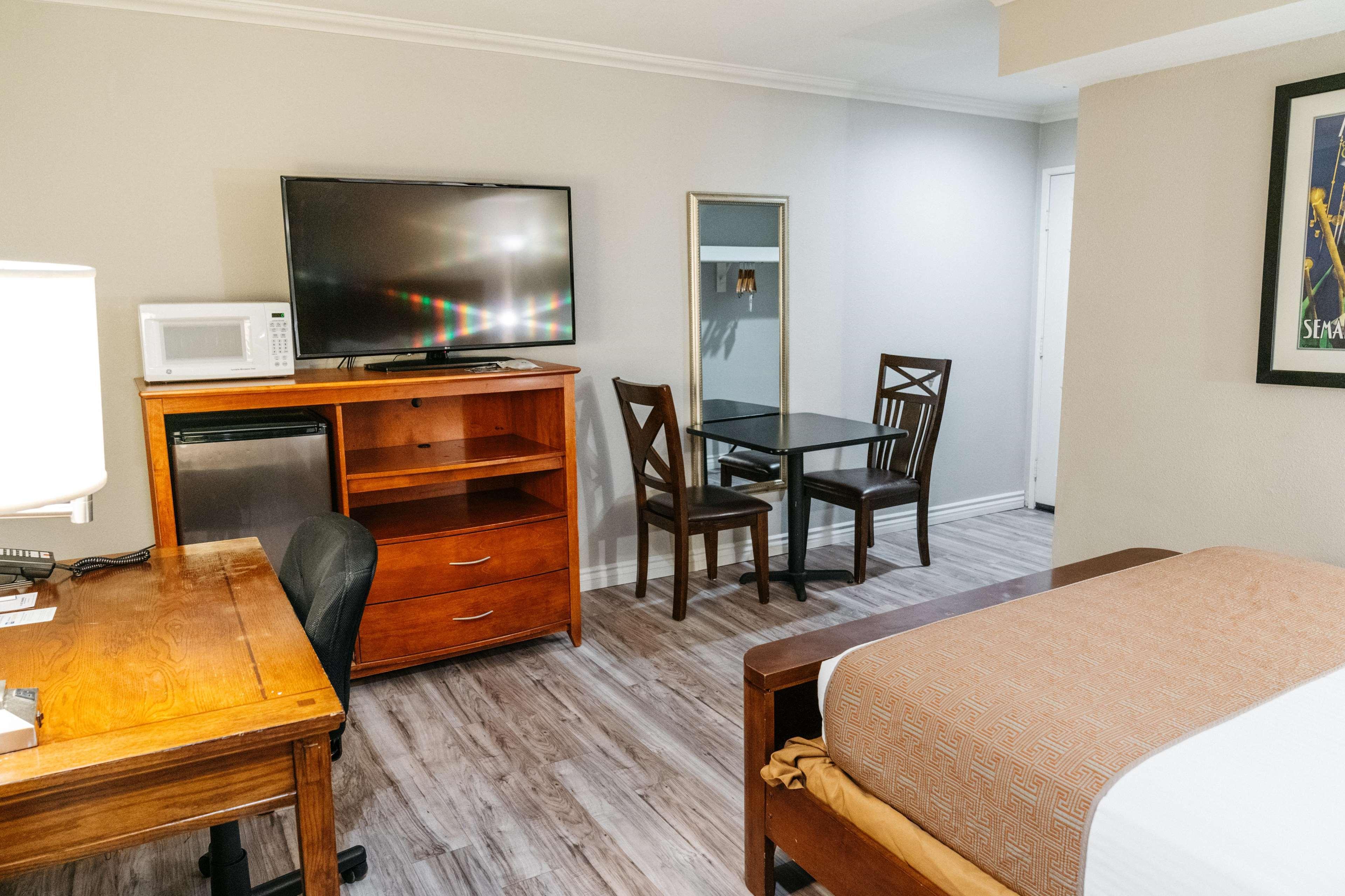 Best Western Palm Garden Inn Westminster Exterior photo